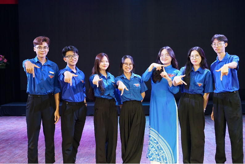 Lớp bồi dưỡng lý luận chính trị: Nền tảng vững chắc cho đoàn viên trẻ khoa Truyền thông 